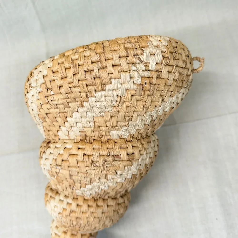 Vintage Hanging Wall Basket Woven Shell Pocket Basket Cottage Wall Decor